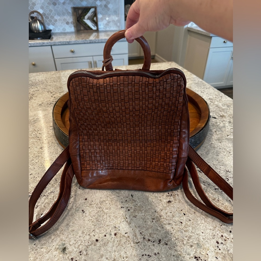 Vilencia Woven Leather Back Pack NWT - Picture 8 of 10